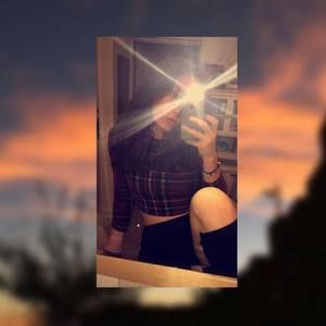 Meet your Posher, Kayla